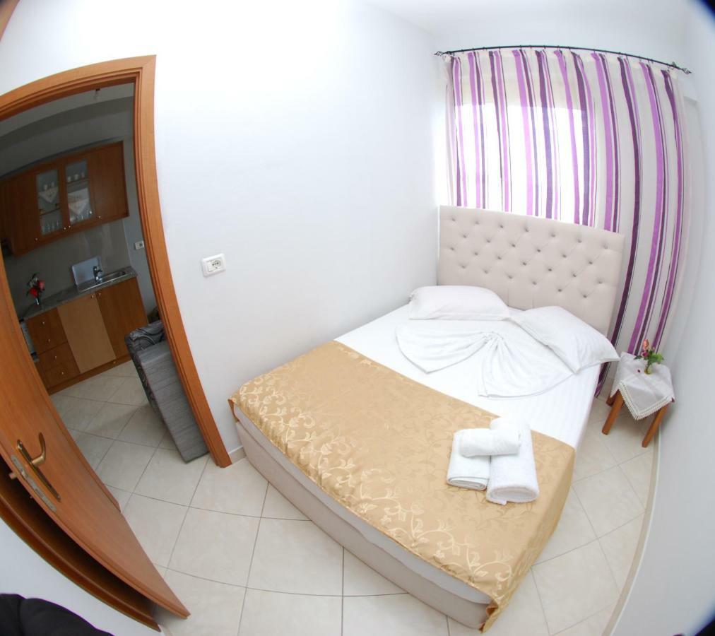 Eduart Apartments Sarandë Eksteriør billede