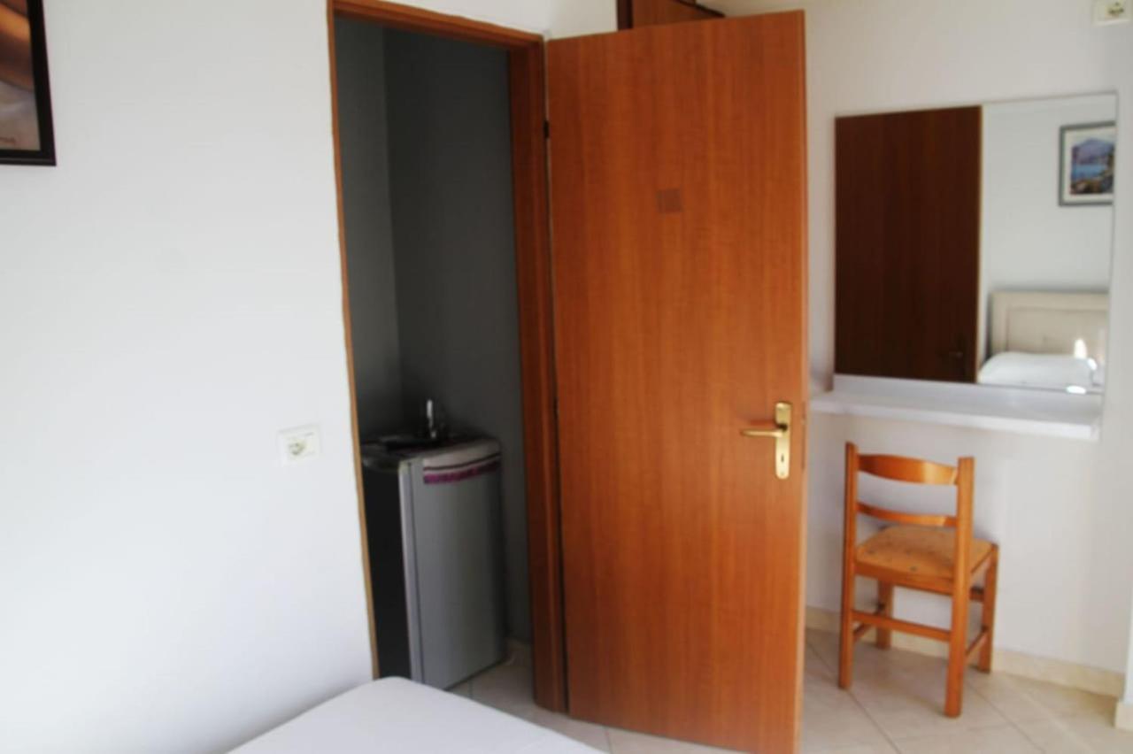 Eduart Apartments Sarandë Eksteriør billede