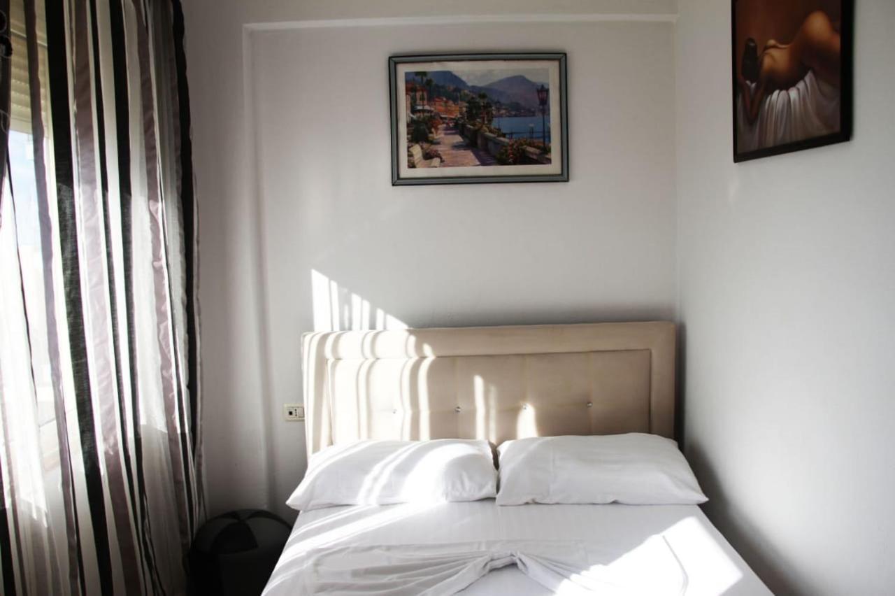Eduart Apartments Sarandë Eksteriør billede